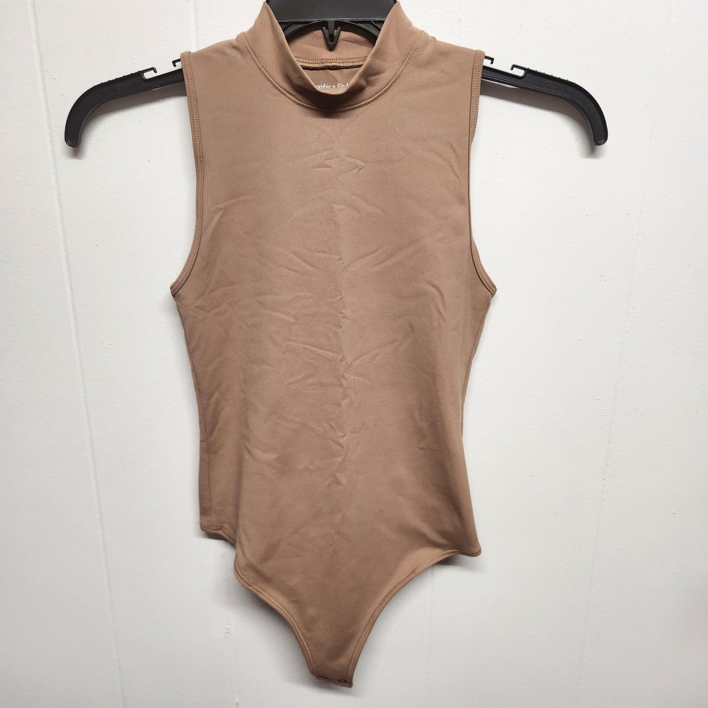 Abercrombie & Fitch Bodysuit Womens XS Beige Sleeveless Mock Neck Snap Closure